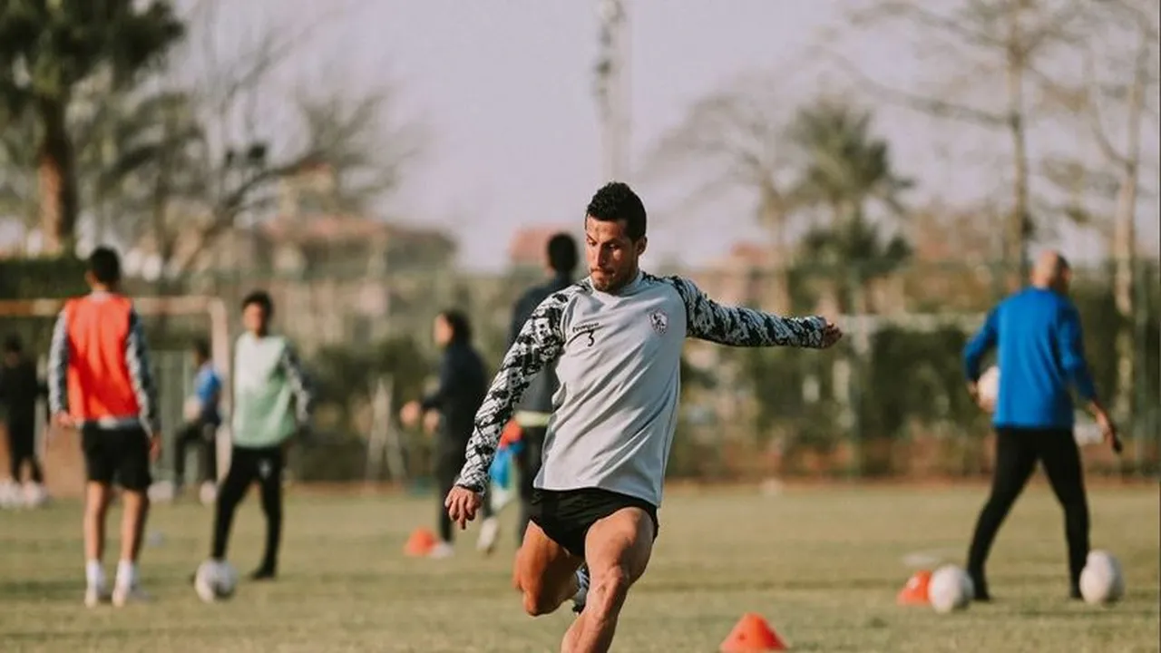 أحمد حسن: طارق حامد رفض عرضاً من بيراميدز بـ3 أضعاف راتبه مع الزمالك